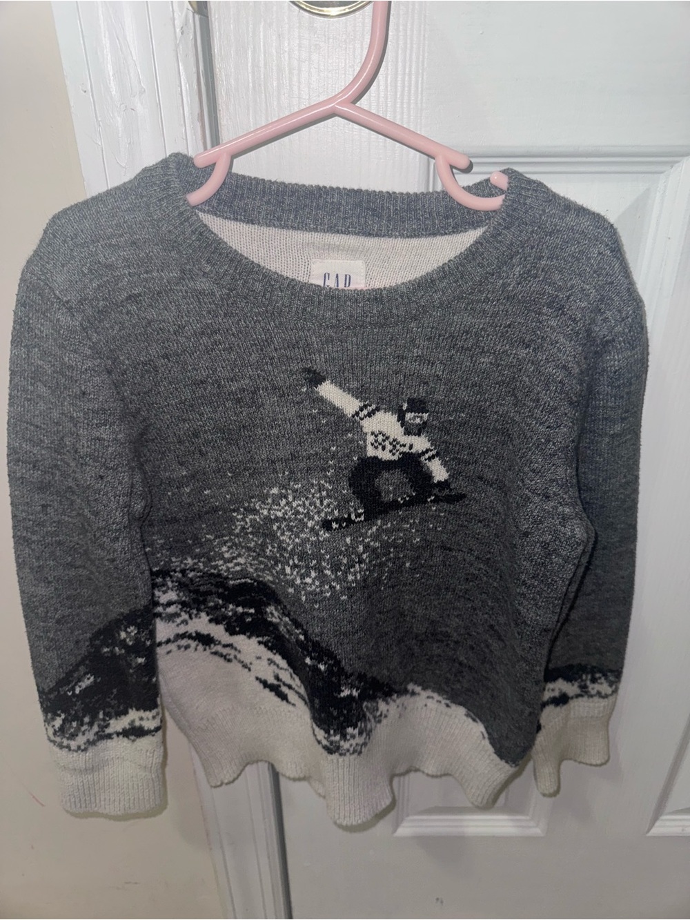 GAP Kids Boy Gray Snowboard Sweater Size XS 4-5